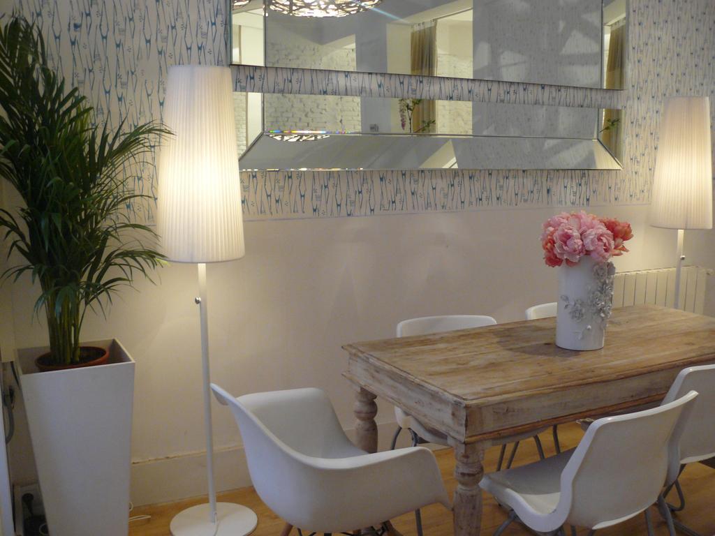Apartamentos Manzana Madrid Habitación foto