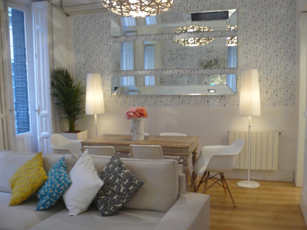 Apartamentos Manzana Madrid Habitación foto